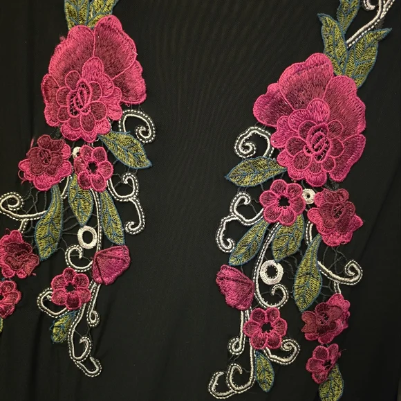 Iris Women's 3XL Juniors Long Sleeve Black Mesh Bodysuit Red Rose Embroidery - Picture 5 of 13